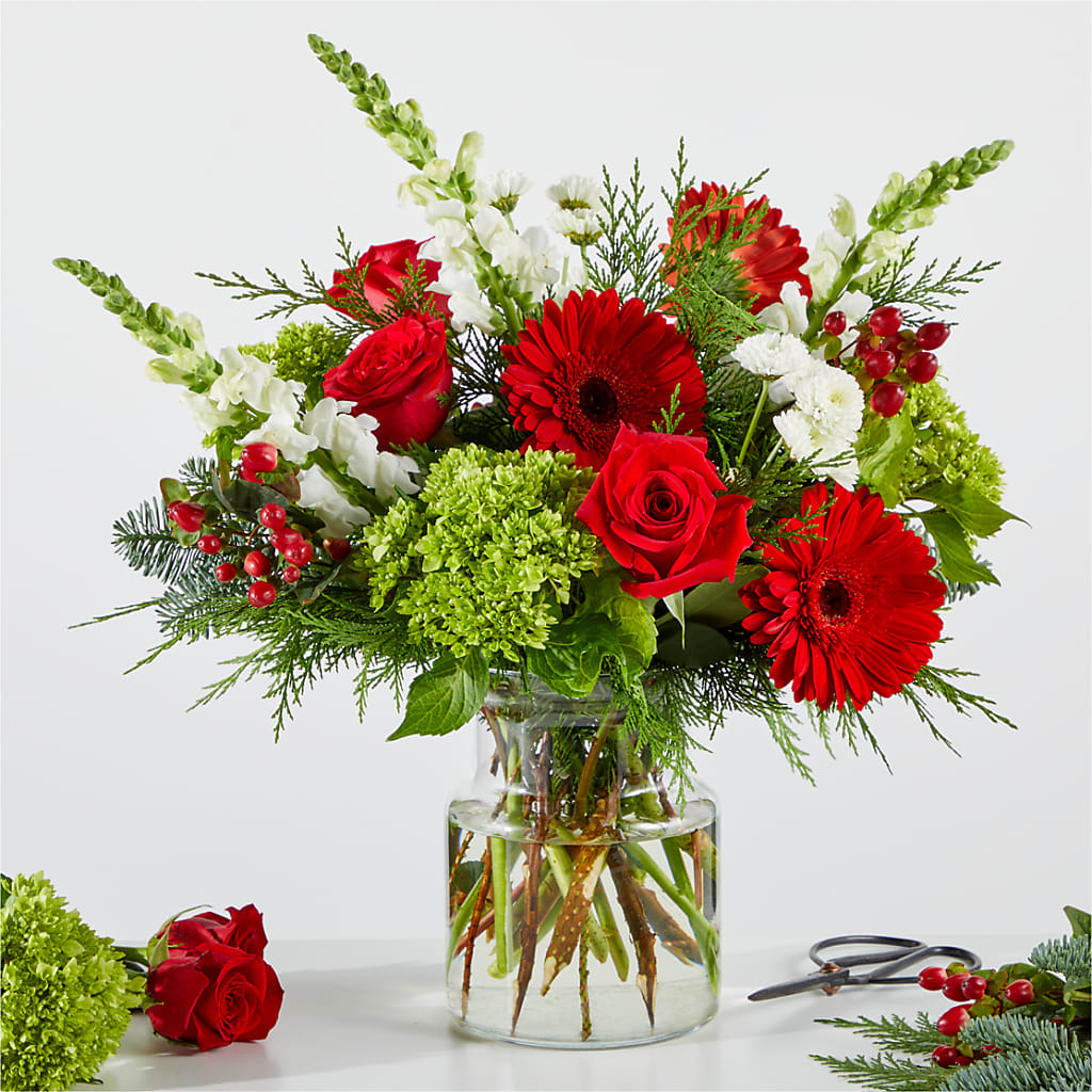 Merry Moment Bouquet – A Florist Original – The Warrenton Florist, Warrenton VA