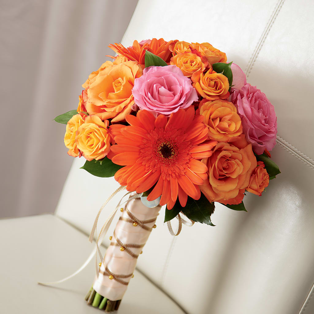 Lifetime of Love Bouquet – The Warrenton Florist, Warrenton VA