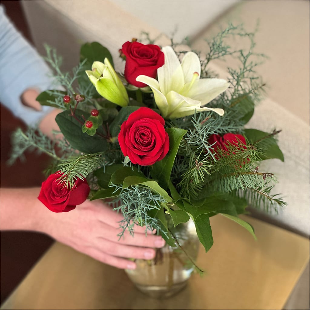 Glittering Lights Bouquet –  The Warrenton Florist, Warrenton VA